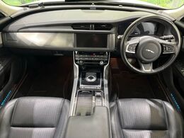2019年式「XF　プレステージ」が入荷いたしました。
