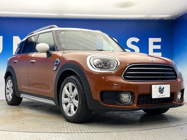 ●無料付帯の保証の他、安心の最長3年・走行無制限保証（有償）をご用意。輸入車を安心してお楽しみいただける様、保証内容も充実はもちろん、無料点検＆オイル交換やロードサービスも付帯しております。