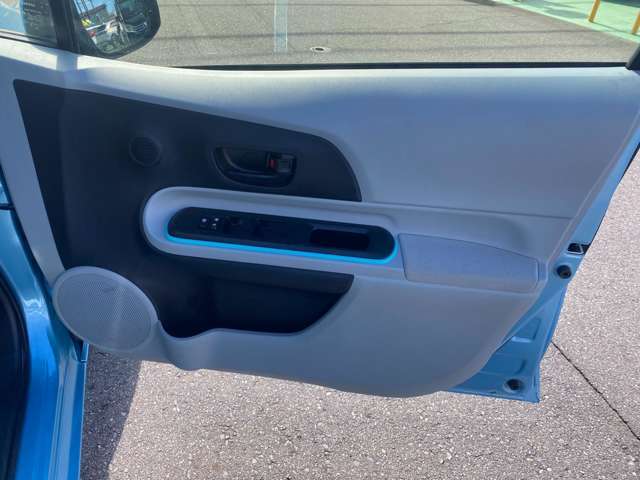 ご希望の半年から10年間で中古車保証（有料）をお付けできます。プランによって保証範囲が異なりますので詳しくはスタッフにご確認ください。