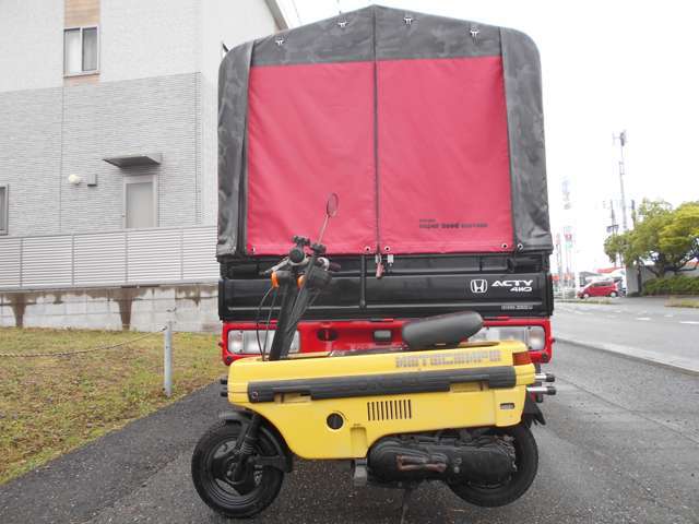 イメージとしてモトコンポを撮影しましたゴリラやモンキーを積むといいよね