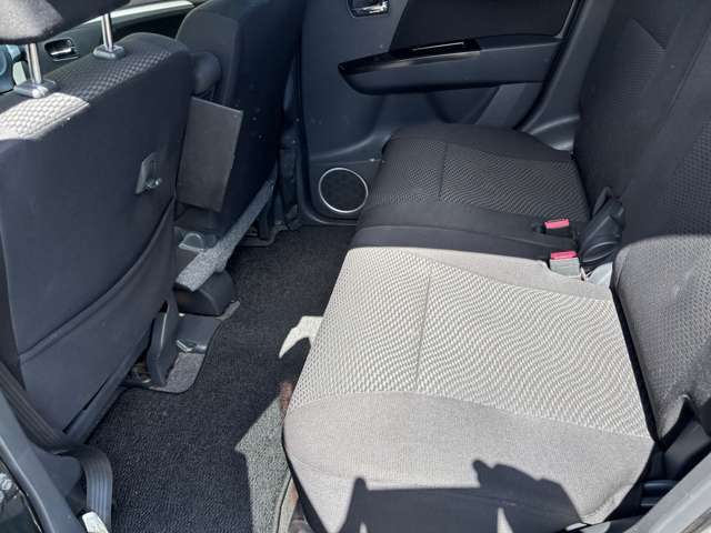 国道223号線沿い、京セラ隼人工場の近くにあります。掲載車以外のお車も多数ございますのでお気軽にご覧ください。