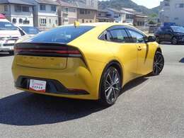 ロングラン保証1年付きです。保証距離は走行距離無制限となっております（プラスでの延長保証もございますがその場合は有料となっております。詳しくはスタッフまでお尋ねください。）