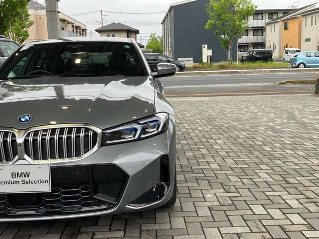 このお車は【浦和美園支店】に展示中です！ご来場、お問い合わせをスタッフ一同お待ちしております。＜住所＞埼玉県さいたま市緑区美園6-11-1　＜TEL＞048-812-2525