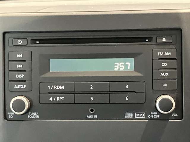 CDラジオチューナーがついています！ラジオかCD、その日の気分によってお好きなほうでドライブしましょう