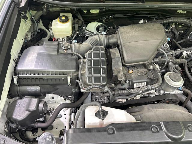 親切・丁寧な専門メカニックスタッフが応対！・車検・点検整備・事故等の修理などアフターサービスも安心。お車のカスタマイズもネクステージのサービススタッフまでご相談ください！