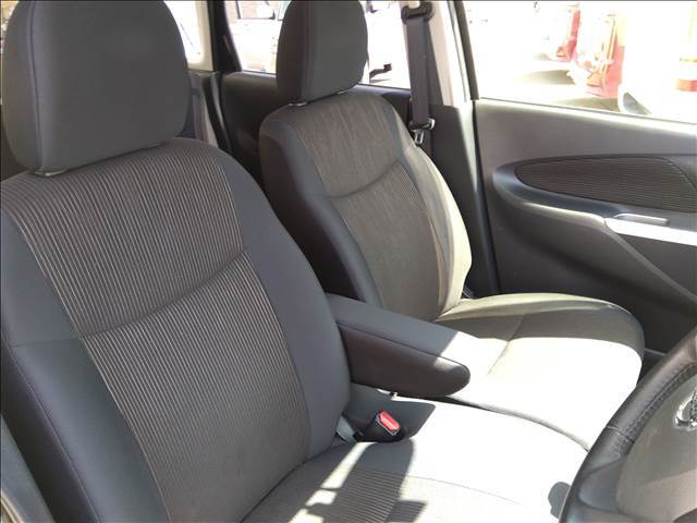 4WD☆禁煙車☆走行6.2万キロ☆ナビ☆TV☆バックカメラ☆アイドリングストップ☆ETC☆シートヒーター☆インテリキー☆プッシュスタート☆HIDヘッドライト☆フォグ☆下取10万円キャンペーン開催中☆