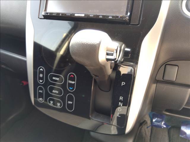 4WD☆禁煙車☆走行6.2万キロ☆ナビ☆TV☆バックカメラ☆アイドリングストップ☆ETC☆シートヒーター☆インテリキー☆プッシュスタート☆HIDヘッドライト☆フォグ☆下取10万円キャンペーン開催中☆