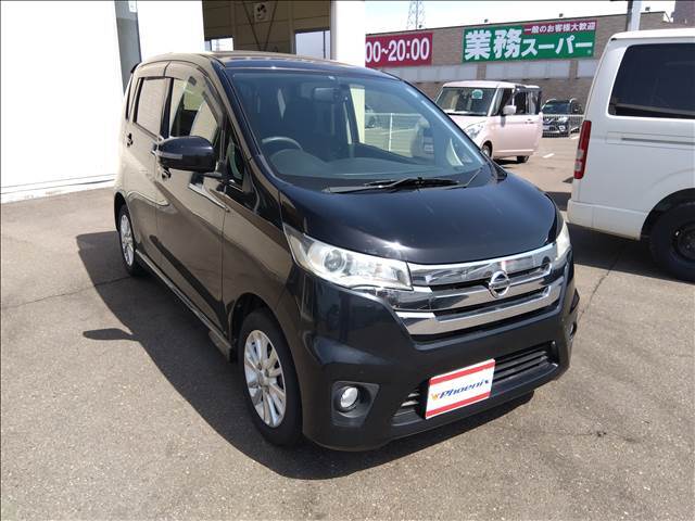 4WD☆禁煙車☆走行6.2万キロ☆ナビ☆TV☆バックカメラ☆アイドリングストップ☆ETC☆シートヒーター☆インテリキー☆プッシュスタート☆HIDヘッドライト☆フォグ☆下取10万円キャンペーン開催中☆