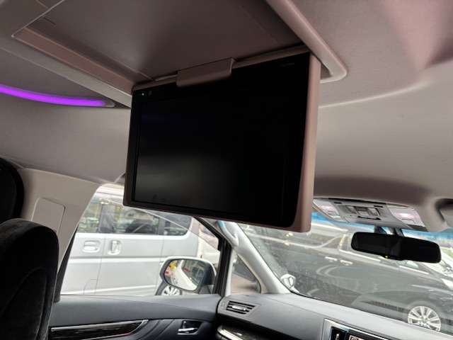 車検はもちろん、自動車保険、板金塗装、お車に関する事なら何でもご相談ください。