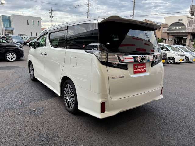 【初めてお車をご購入される方】知識や経験豊富なスタッフが丁寧にご案内させて頂きます