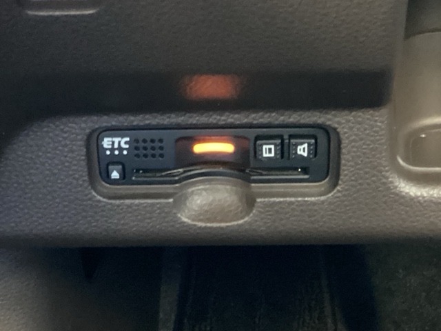 ETCが使用可能な道路通行料はキャッシュレスでスマートに走行できます。再セットアップして納車致します。