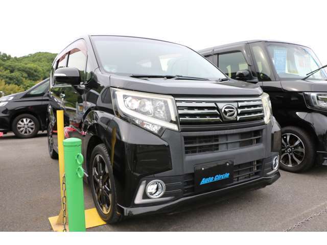当店の車両をご覧いただき誠にありがとうございます！ハンサムな150ムーヴカスタムRSターボ入荷しました！純正でLEDヘッドライトとフォグランプと装備満載の1台です