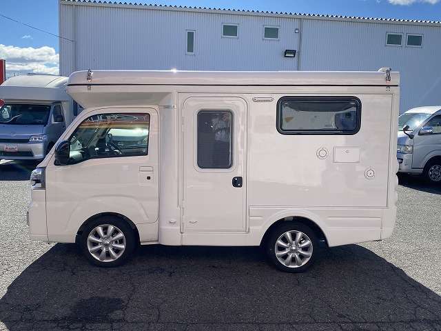 ■スマートキー＆プッシュスタート搭載！キーレスエントリーで気軽にお出かけ！