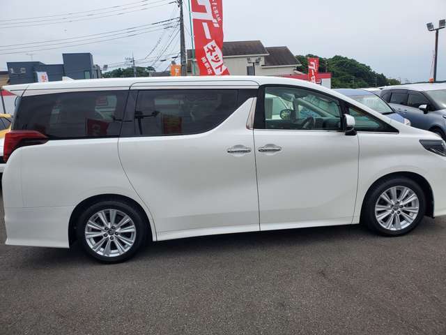 元気で明るいスタッフが丁寧に対応します。とにかくスタッフが明るい！！とても多くのお客様から、お褒めのお言葉、接しやすさでの高評価を頂いています。これからも日々、努力していきます。