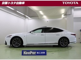車線はみ出し防止警告【レーンアシスト】、衝突予防および衝突安全システム【PCS】で安心を。障害物や歩行者などを検知、警告してくれる【クリアランスソナー】がトラブルを未然に防ぐサポートをしてくれます。