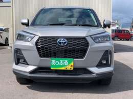 お車の車検・オイル交換・修理・鈑金塗装・ガラス修理・デントリペア・ボディコーティングなども幅広く対応しております。その際は無料で代車を貸し出し致します。車の事は何でもお任せください！