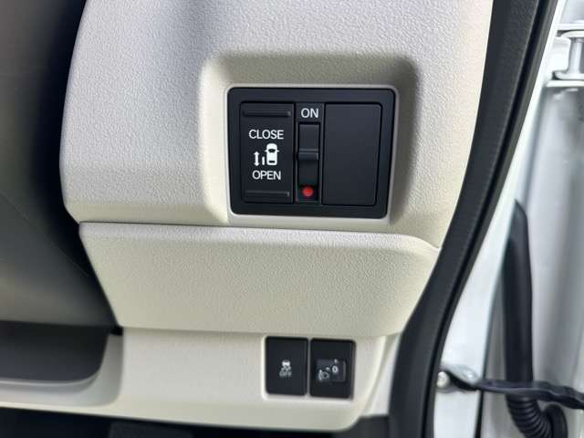 ★納車前に、当社の指定工場で納車前点検を行って納車しますので、安心してお乗りいただけます！もちろん、点検料は車両本体価格に含まれています！