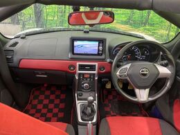 グループ総在庫数約30，000台！！全国の系列店からメーカー・車種問わずご紹介出来るので、あなたにピッタリのお車が見つかるはずです♪まずはお問い合わせ下さい☆