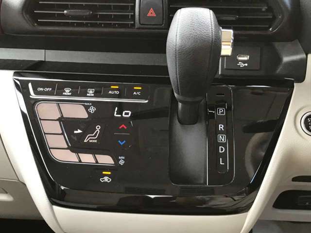 室内の温度管理を自動でしてくれる【オートエアコン】です！