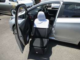 問い合わせは、無料電話（0078-6002-107202）井口自動車までお願い致します。