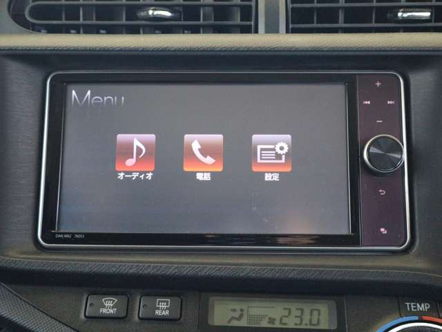 オーディオが備え付けの状態でご納車いたします。別途には、なりますが弊社で、新品のカーナビやディスプレイオーディオなどの、ご購入・取付けも可能となっております！