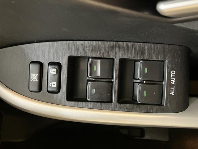 ダイハツディーラーでは「ダイハツ認定U-CAR」という基準を設け、車選びに詳しくないお客様でも「安心して選べる」をご提供しています。