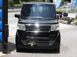 人気のN-BOXが使い勝手が便利が＋で、ナビで、バックカメラで、Bluetoothで、フルセグTVで、ドライブレコーダーで、電動スライドドアで、車検2年整備付きで驚きの価格＾＾