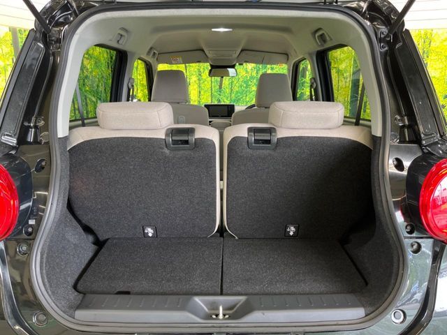 『車を購入した後の車検やメンテナンス、キズを直す板金、事故受付まで承ります。愛車についてのご相談はすべて当店にお任せください。』