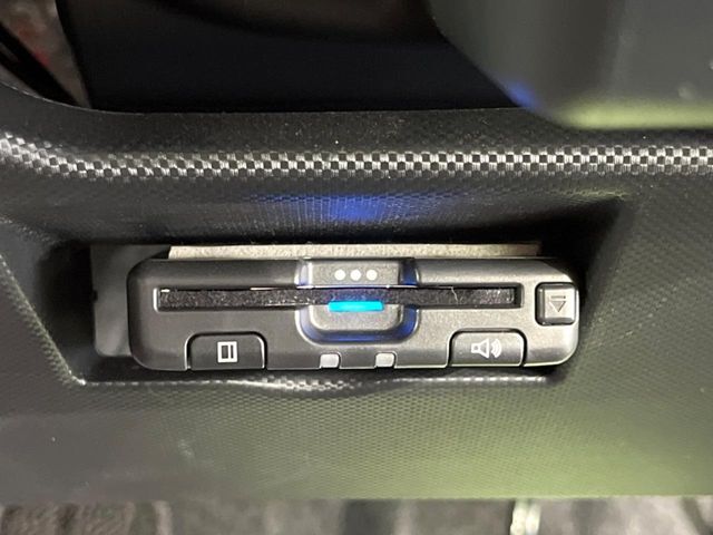 【ETC】高速道路の料金所をストレスなく通過！話題のスポットやサービスエリアに多い「スマートIC」利用時は必須のアイテムです。当店でセットアップを実施、ご納車当日からすぐにご利用いただけます！