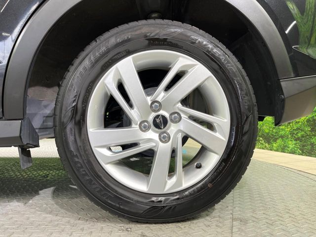 【純正16インチアルミホイール】外観にマッチした純正アルミホイールを装着しております。各種社外アルミホイールや、スタッドレスタイヤも取扱いしております。是非ご相談ください♪