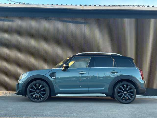 当店では、高年式・低走行車をメインとし販売を行なっております。万が一、ご希望の車両がない場合でも、お客様のご希望車両は、当店のバックオーダーシステムをご利用頂く事も可能です。