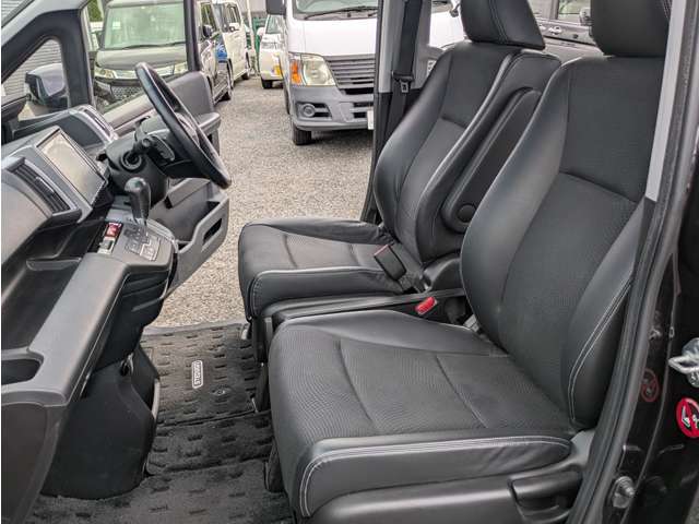 カーセンサーアフター保証加入でロードサービス受けられます。また、自動車保険加入ご希望の場合はぜひご相談ください。複数の保険会社からご検討頂く事も可能です。