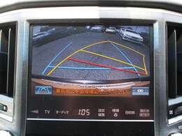 ナビ搭載ですので道に迷うことなく楽しくドライブ！Bカメラも装備しており駐車もラクラクです★