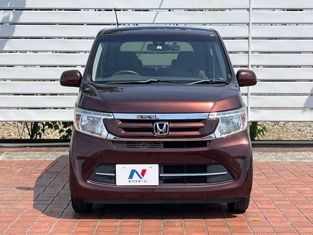 弊社では、全車『修復歴なし』のお車のみ取り扱っております。専任バイヤーによる厳選した仕入れの後、入庫後の車両チェックを行い、ネクステージが認定した高品質な中古車をご提供しております。