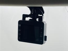 【後部座席操作部】後部座席を快適に過ごしていただくための便利な装備が付いています！