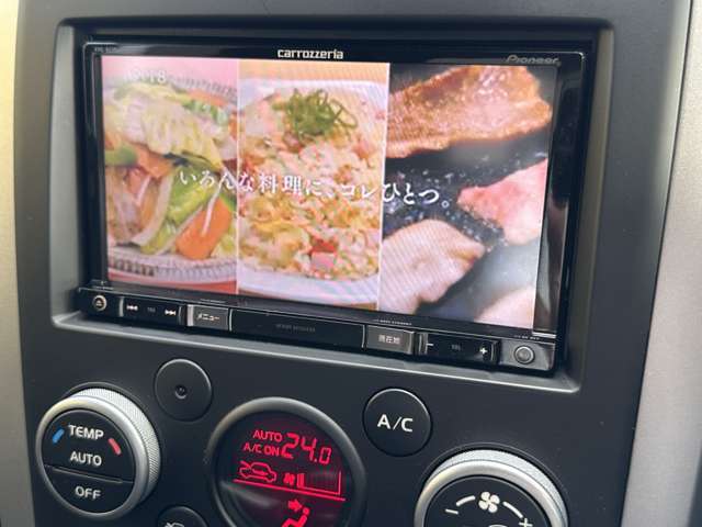 カロッツェリアメモリーナビTV（DVD再生可能）が付いてます♪