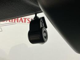 当店はメーカー直営のダイハツ正規ディーラーです。厳選された中古車をきっちりと整備してお納めいたしますので、安心のカーライフをご堪能いただけます☆