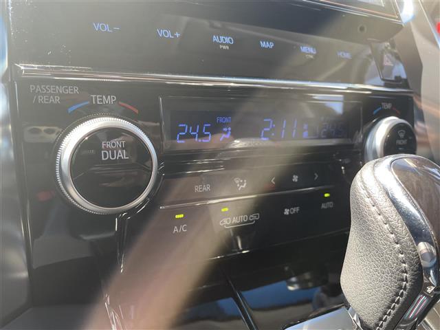 【オートエアコン】車内温度を感知して自動で温度調整が可能！いつでも快適な車内空間を創り上げます♪