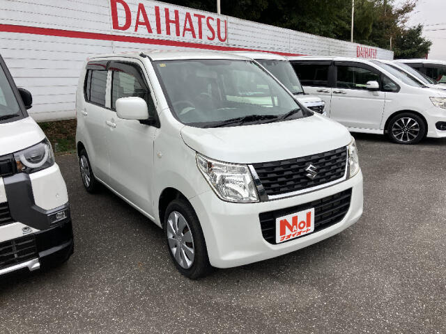 ！ご覧いただき誠にありがとうございます！！ナオイオート戸頭店は茨城県取手市のふれあい道路沿いにあるコバックの看板が目印です★