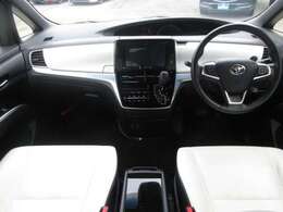 ご納車後も安心なプレミアム保証をご提案いたします。ナビや電装品、エアコンなども含めた600項目の充実した保証内容と安心のロードサービス付帯でサポートいたします。詳細はお尋ねください。