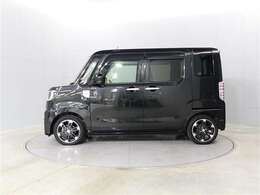 中古車の総合評価や内外装の状態などをひと目で分かるよう、プロの検査員が実施した「車両検査証明書」をご用意しています。