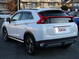 当店は「車両価格」に「諸費用（自賠責保険料・税金・登録等に伴う費用）」を加えた、安心の「支払総額」で表示しております。