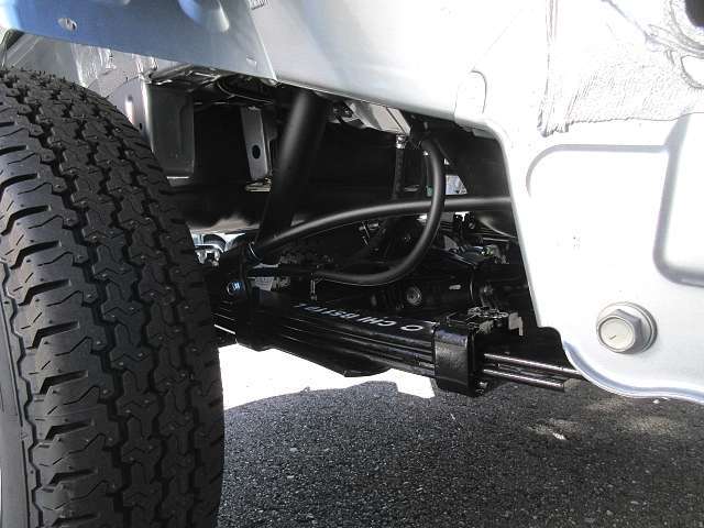 （リア4枚リーフスプリング）　積載時の安定性を向上☆