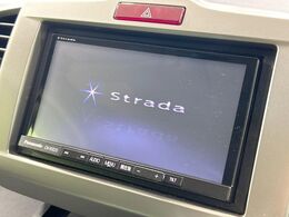 【ナビゲーション】目的地までしっかり案内してくれる使いやすいナビ。Bluetooth接続すればお持ちのスマホやMP3プレイヤーの音楽を再生可能！毎日の運転がさらに楽しくなります！！