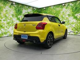 全国に店舗を展開しているのでどこでもお取り寄せが可能です！この車が気になるけど遠方だから・・・と諦める必要はありません！※別途陸送費が必要です。