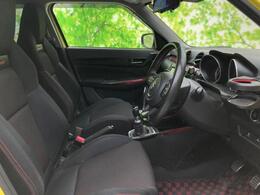 「この車の写真をもっと見たい」「状態が気になる」「この装備はついている？」どんな小さな疑問でもお気軽にお問い合わせください！