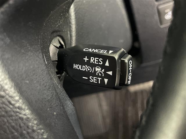 【運転席操作部】『運転席周辺の装備』の画像になります。快適なドライブを楽しむための機能が装備されています！運転席から触れるので使いやすいです！