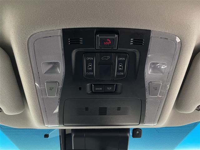 【運転席操作部】『運転席周辺の装備』の画像になります。快適なドライブを楽しむための機能が装備されています！運転席から触れるので使いやすいです！