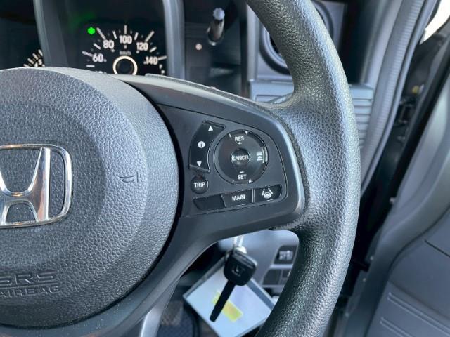 納車時、整備記録簿付きます★点検項目、交換部品など記録簿によりスタッフよりご説明致します。また、自信のある車両状態だからこそ『全車保証付』でご提供しております。（経過年数によって保証期間が異なります）