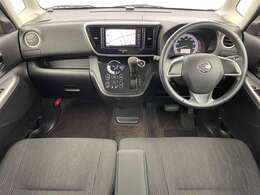 【インパネ全体】全方位で視界が広く、高い目線で運転もしやすいです！